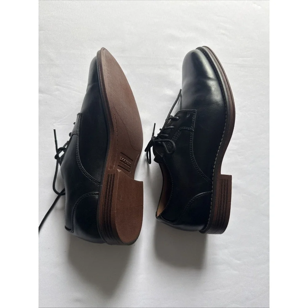 Men's Shoes Size 8 M Black Leather Model #79224715 Gently Used-Dockers Good Cond